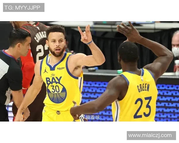 今日NBA勇士对阵爵士精彩直播全程回顾与赛况分析